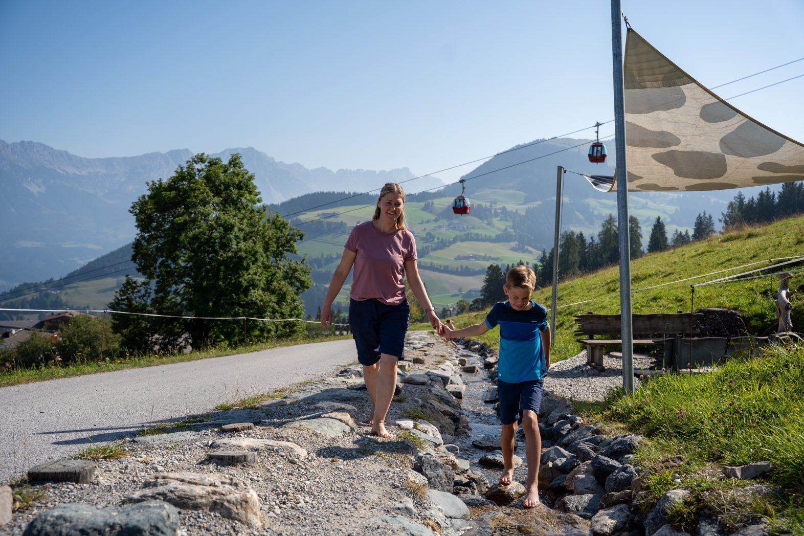 Familienshooting Windeck 12.8.25 (10) – Hexenwasser